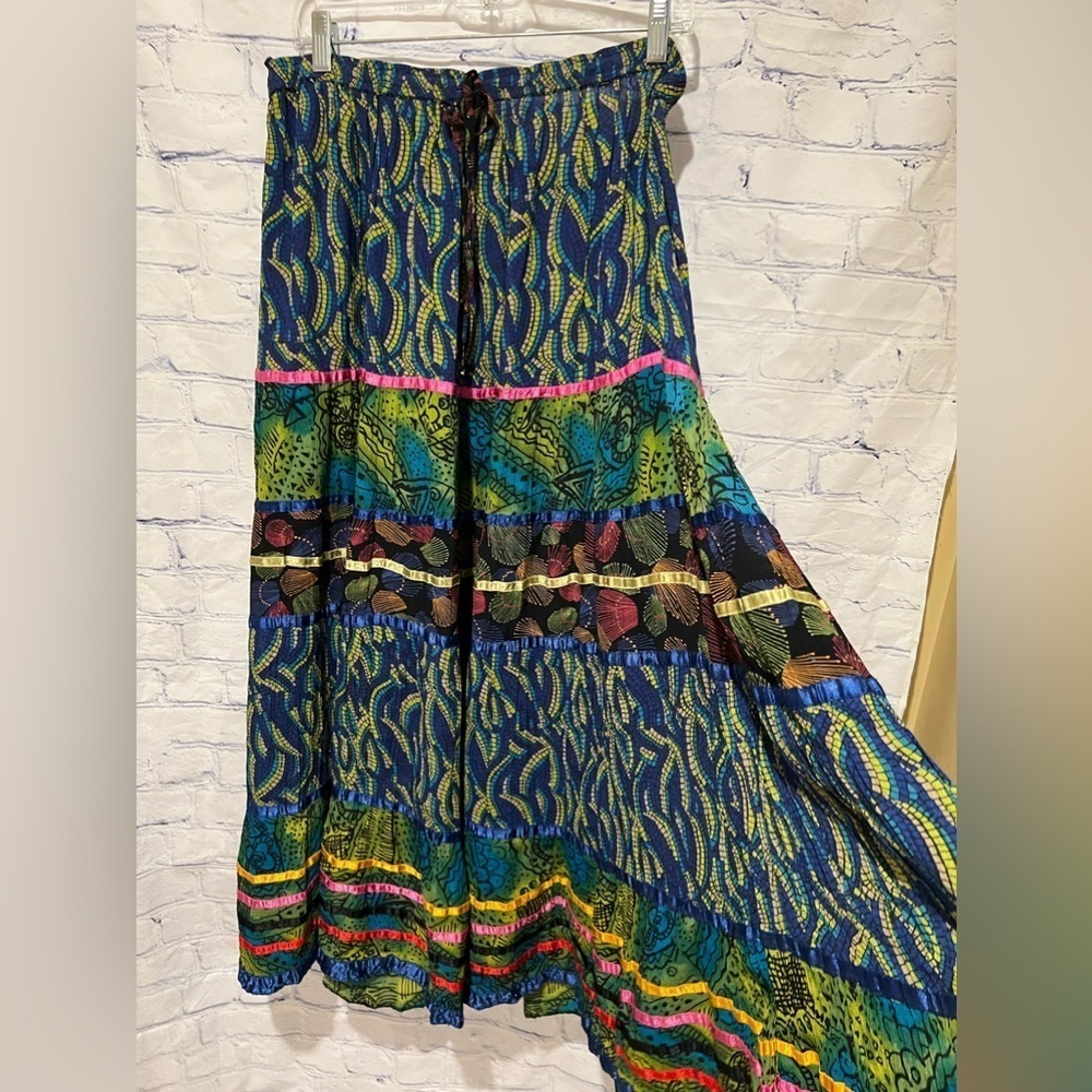 Marsh Landing Multi-color Bohemian Festival Maxi
Full Skirt size XL - Picture 5 of 9
